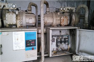 大金水冷螺桿機組維修